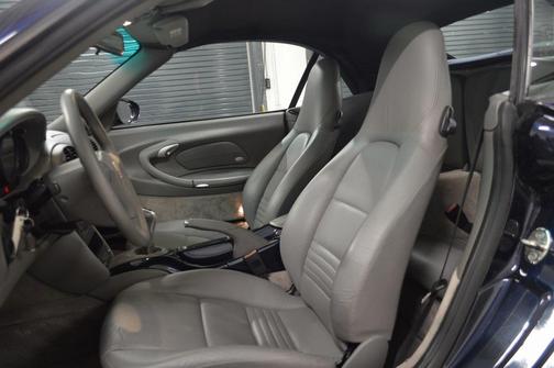 2003 Porsche 911 Carrera 4