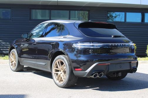 2026 Porsche Macan 