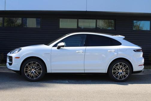 2026 Porsche Cayenne Base