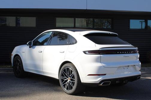 2026 Porsche Cayenne Base