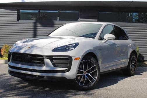 2026 Porsche Macan 