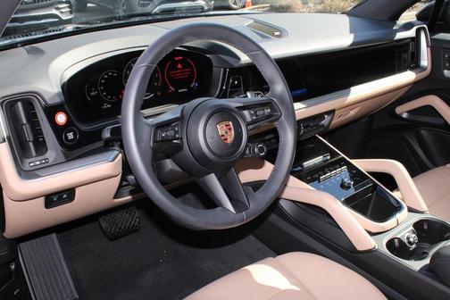 2025 Porsche Cayenne Base