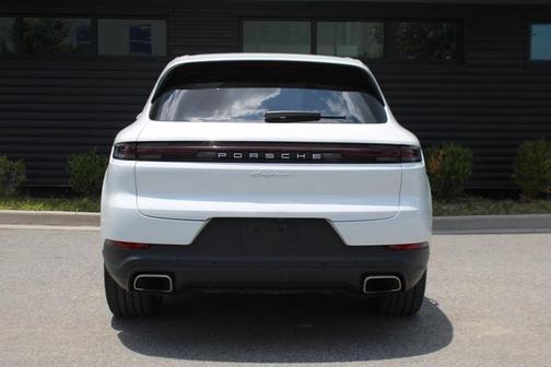 2024 Porsche Cayenne Base