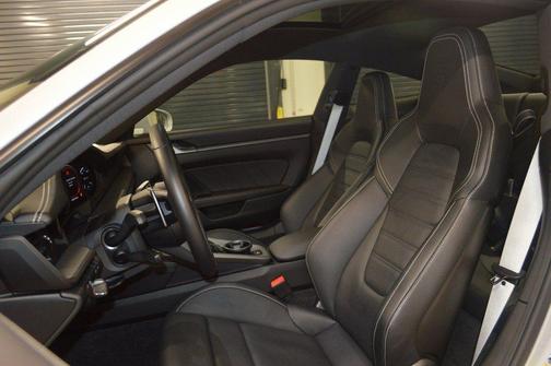 2024 Porsche 911 Carrera 4S