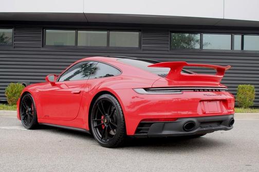 2024 Porsche 911 Carrera GTS