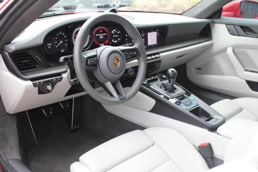 2024 Porsche 911 Carrera GTS