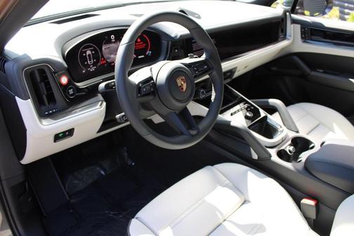 2026 Porsche Cayenne AWD