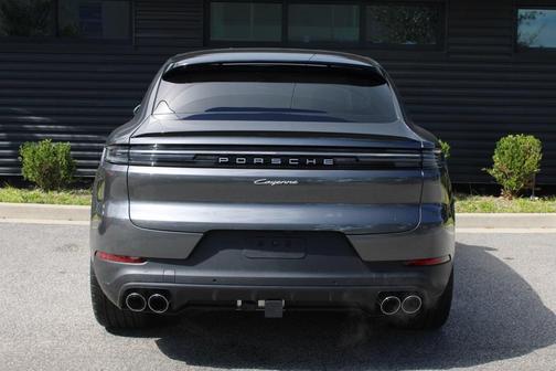 2026 Porsche Cayenne AWD