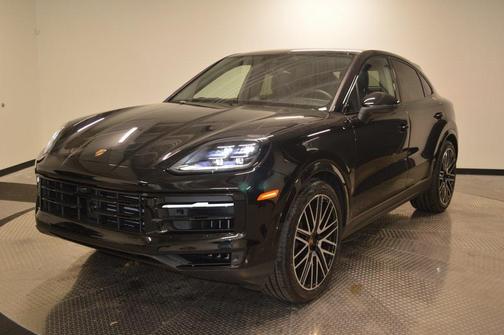 2025 Porsche Cayenne AWD