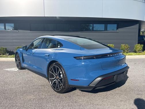 2024 Porsche Taycan 4S