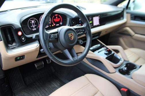 2024 Porsche Cayenne S Coupe AWD
