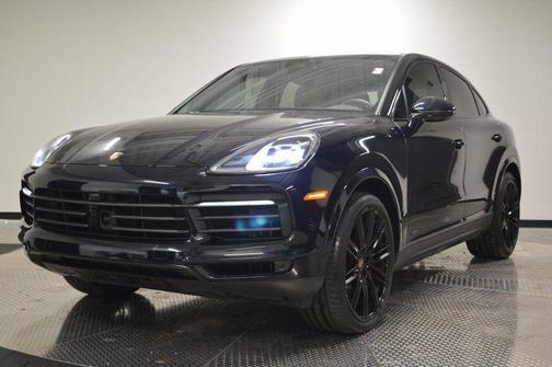 Moonlight Blue Metallic 2023 Porsche Cayenne Platinum Edition