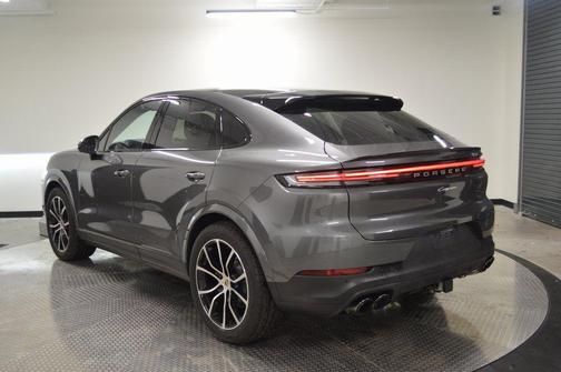 2025 Porsche Cayenne AWD