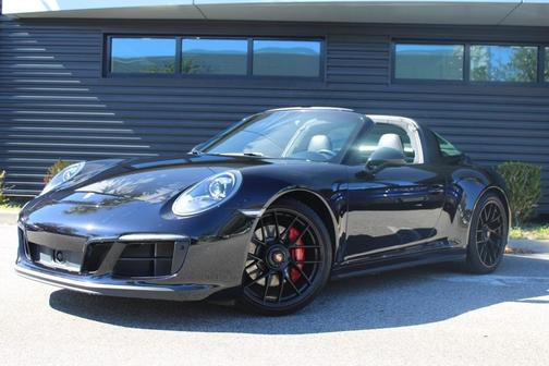 2019 Porsche 911 Targa 4 GTS