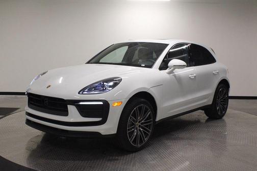 Carrara White Metallic 2022 Porsche Macan Base