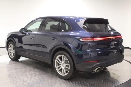 2024 Porsche Cayenne Base