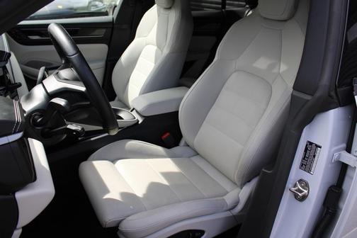 2024 Porsche Macan 4