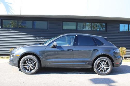 2026 Porsche Macan 