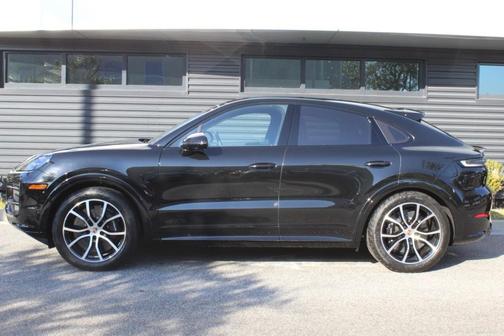 2026 Porsche Cayenne GTS