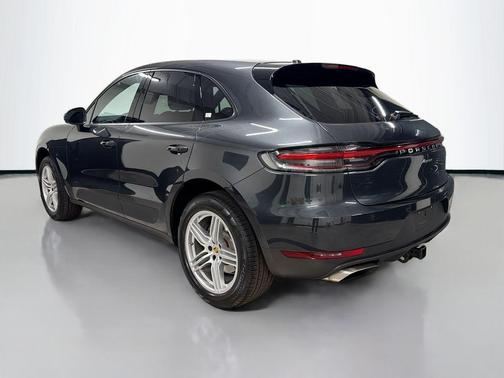 Volcano Grey Metallic 2020 Porsche Macan Base