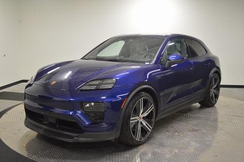 2025 Porsche Macan 4S