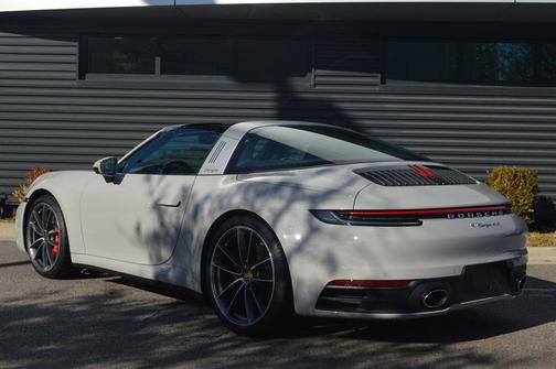 2021 Porsche 911 Targa 4S