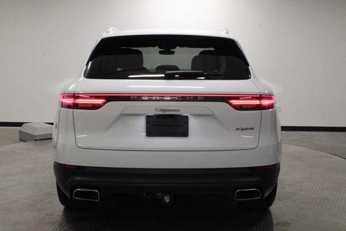 White 2019 Porsche Cayenne Base