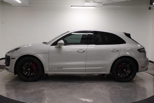 2025 Porsche Macan GTS
