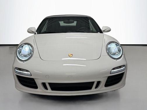 Carrara White 2012 Porsche 911 Carrera GTS
