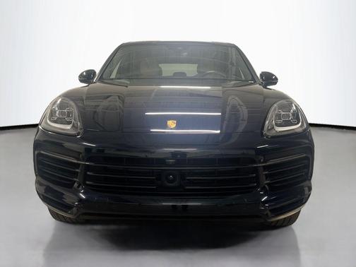 Moonlight Blue Metallic 2021 Porsche Cayenne Base