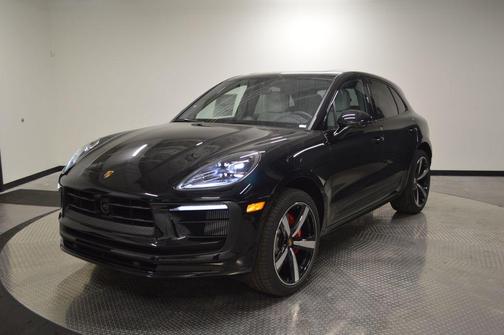 Jet Black 2026 Porsche Macan S