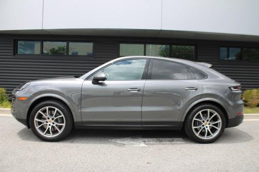 2024 Porsche Cayenne AWD