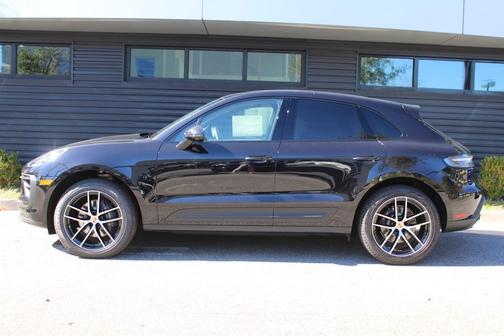 2026 Porsche Macan 
