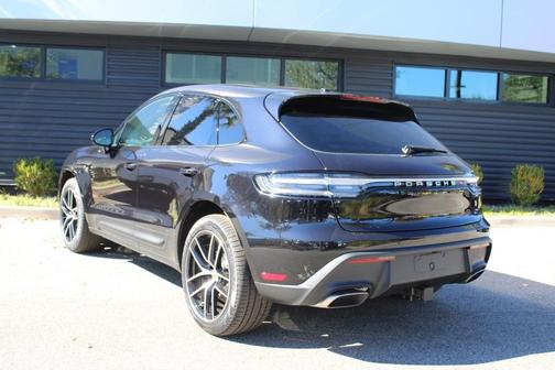 2026 Porsche Macan 