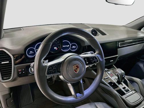 Black 2020 Porsche Cayenne S