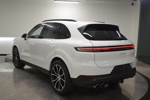 2025 Porsche Cayenne Base