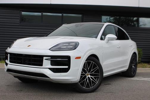2024 Porsche Cayenne AWD
