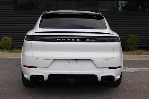 2024 Porsche Cayenne AWD