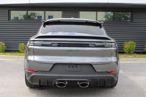 2024 Porsche Cayenne Turbo GT