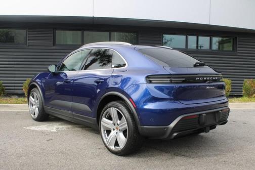 2024 Porsche Macan 4