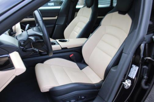 2025 Porsche Taycan Base