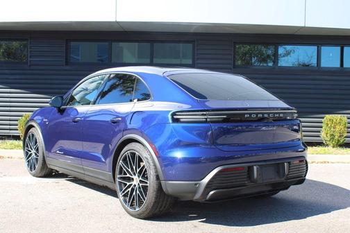 2024 Porsche Macan 4