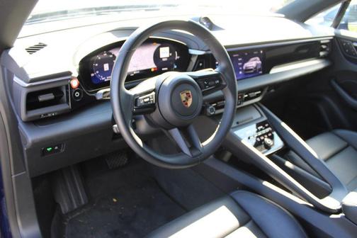 2024 Porsche Macan 4