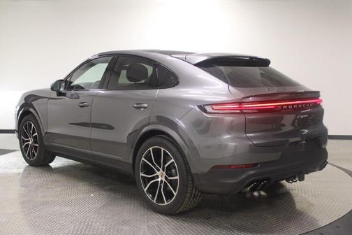 2025 Porsche Cayenne AWD