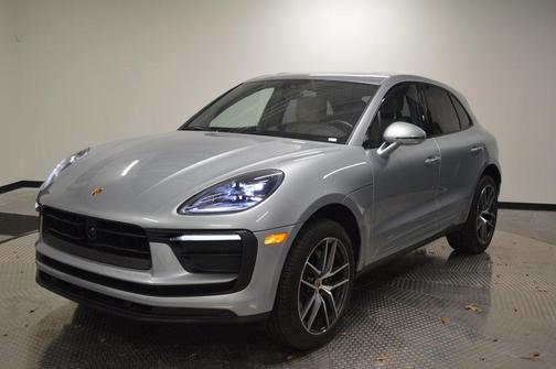 2025 Porsche Macan Base
