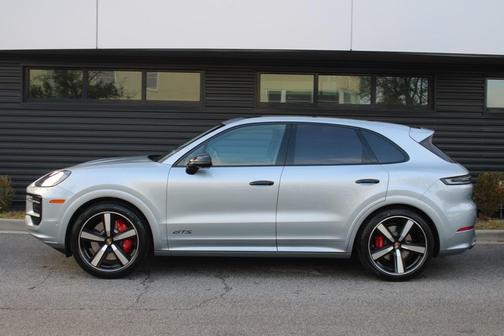 2026 Porsche Cayenne GTS