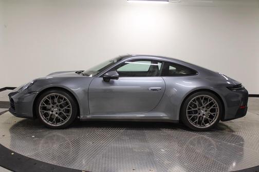 2025 Porsche 911 Carrera