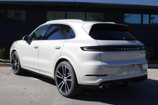 2026 Porsche Cayenne Base