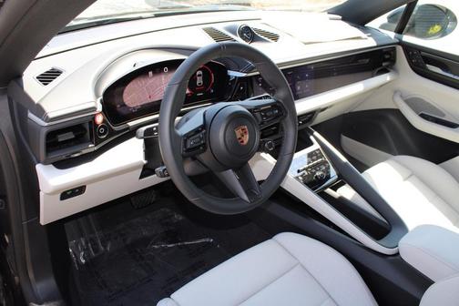 2024 Porsche Macan 4