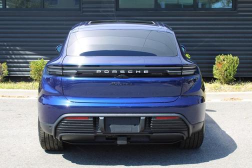2025 Porsche Macan 4S